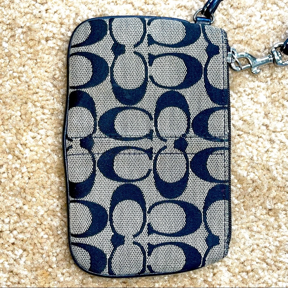☀️Coach Clutch with Wrist Strap